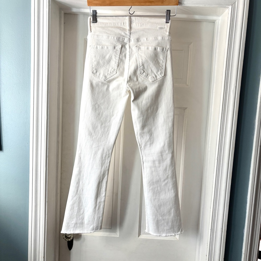 MOTHER The Insider Crop Step Fray White Jeans In Fairest Of Them All Size 24 - Picture 9 of 16